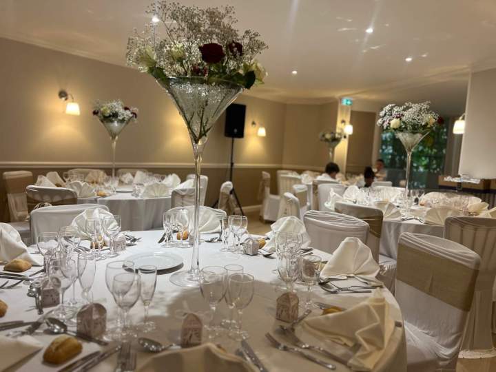 AGATE 4 TABLES VASES MARTINI