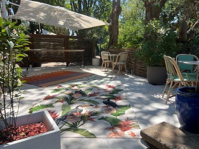 agate terrasse ombragée